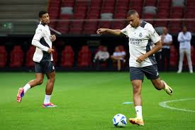 英联杯无缘夺冠,罗伯逊:我们会努力以更强的姿态回归.